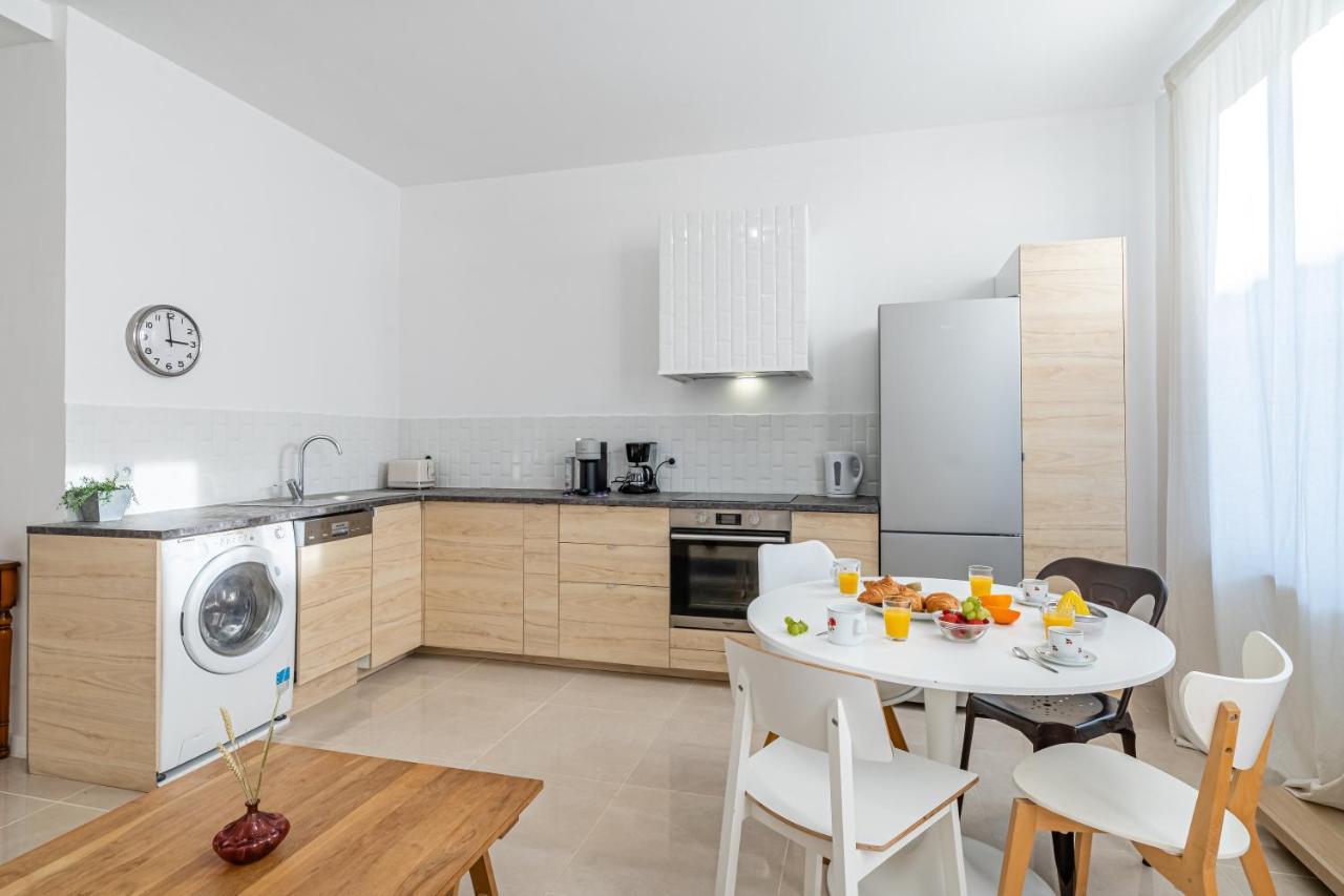 Le Borely: Appartement Climatise Avec 2 Chambres, A 800M De La Plage Marsylia Zewnętrze zdjęcie